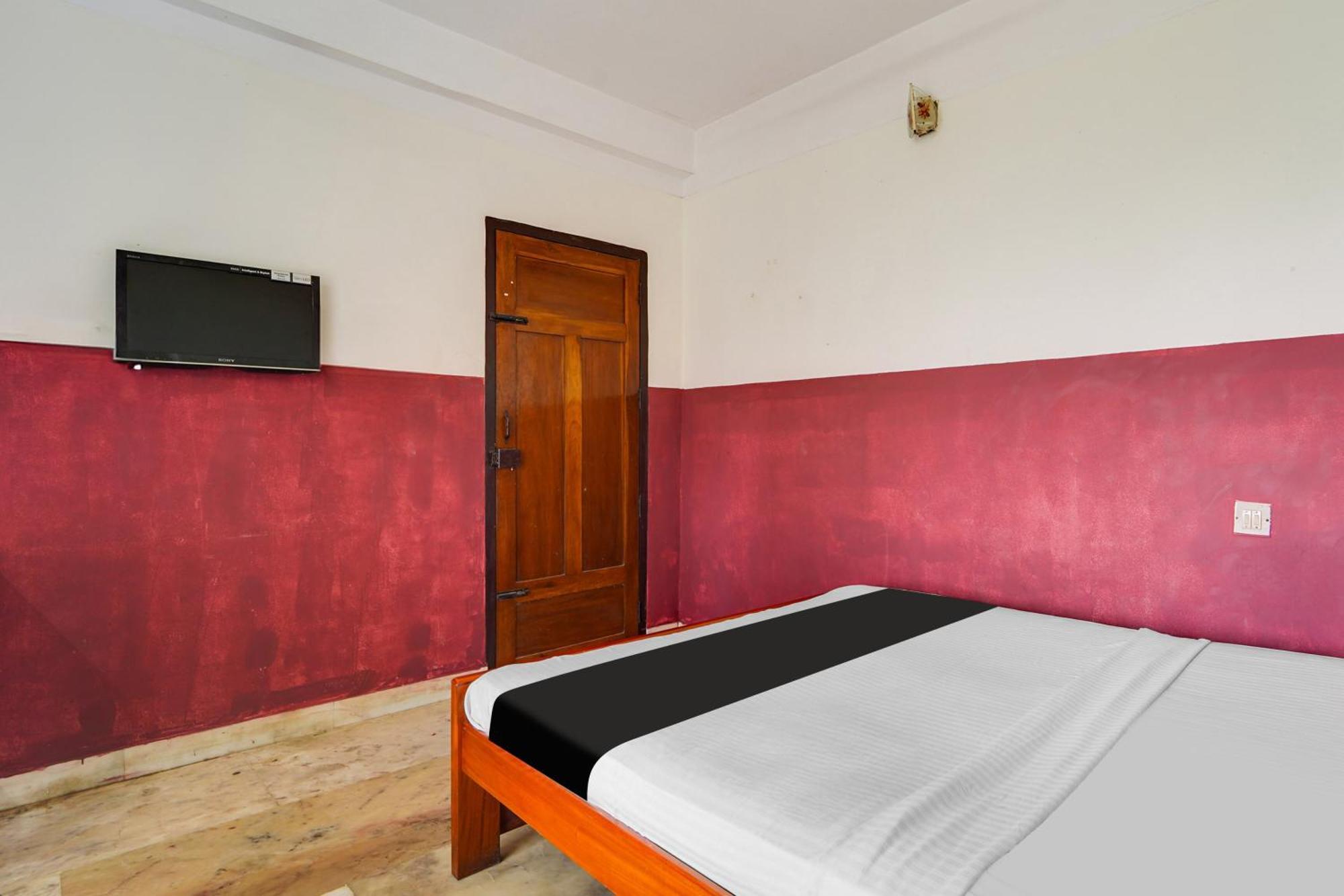Hotel O Sai Tourist Home تريفِندرم المظهر الخارجي الصورة